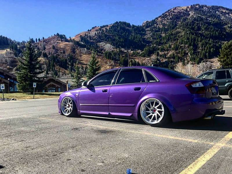 Audi B6 S4 side view with Relak style side skirts