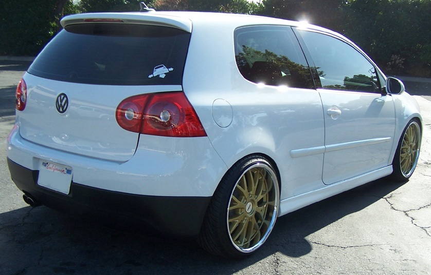 Volkswagen Rabbit MK5 with OptikWerks Votex style full-length side skirts