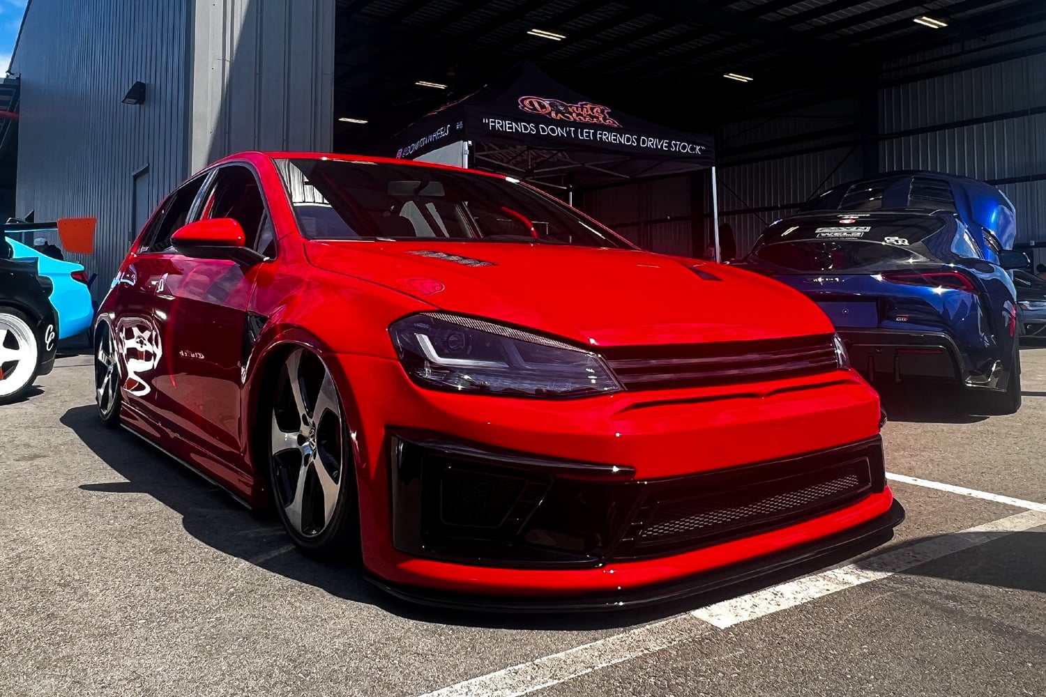 VW MK7 GTI with Optikwerks side skirts installed