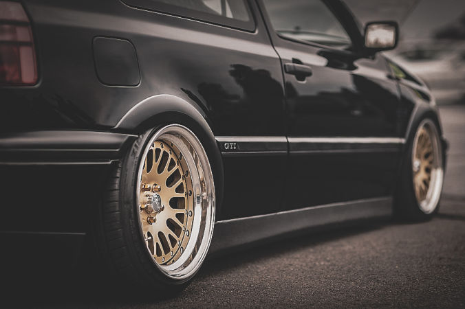Volkswagen MK3 GTI with aftermarket side skirts installed
