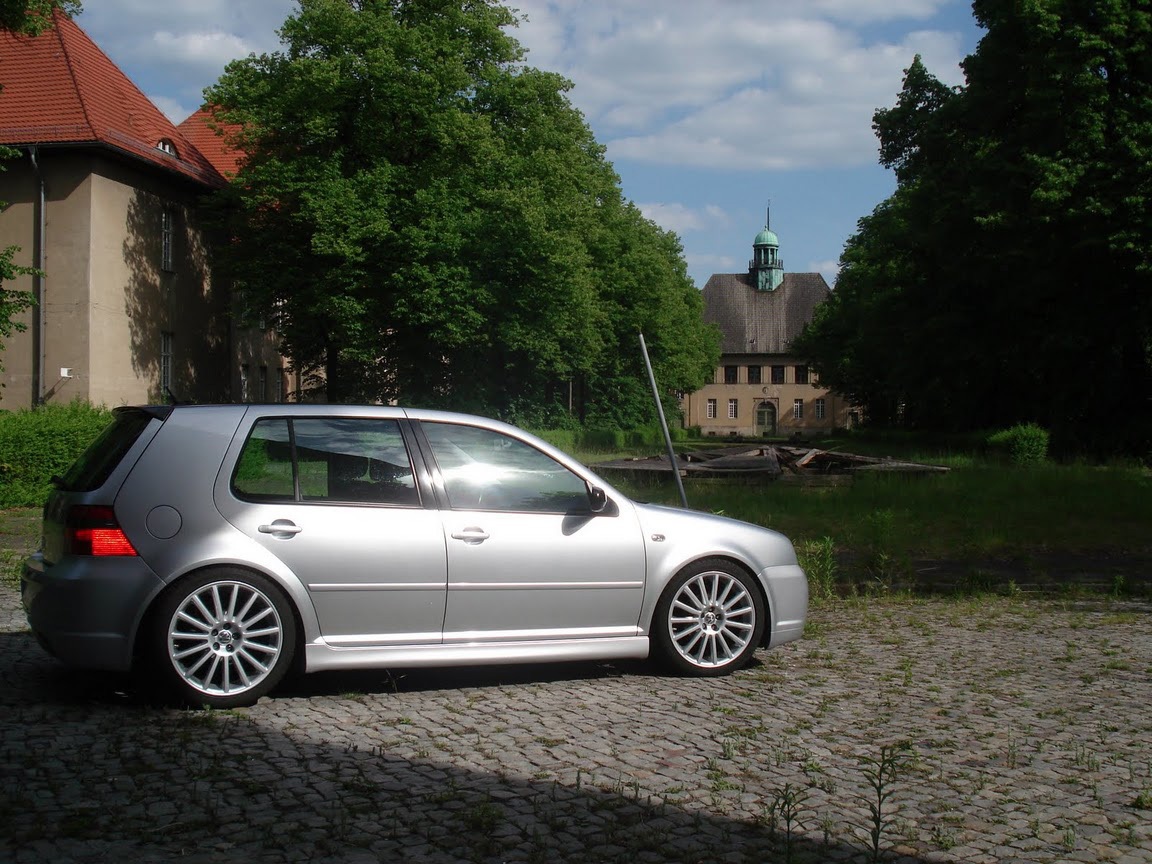 Four-door VW MK4 with R32 style side skirts