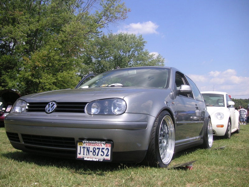 VW MK4 GTI textured 20th Anniversary style side skirts installed