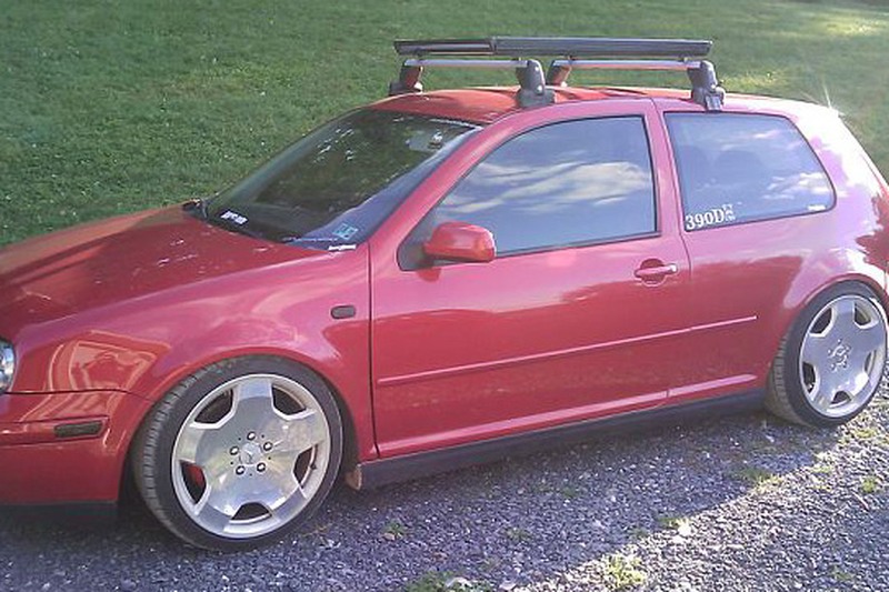 VW MK4 GTI with Votex textured side skirts