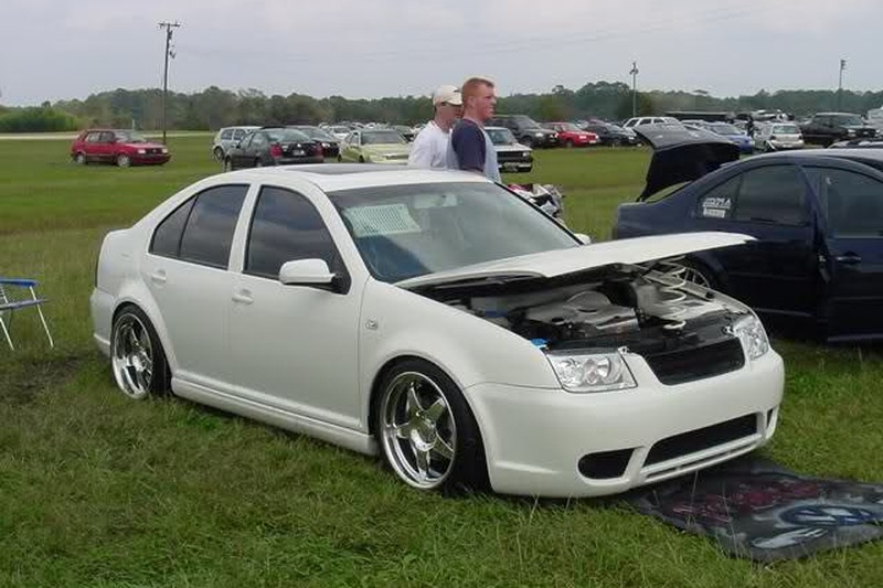 White Volkswagen MK4 Jetta / Bora platform with Votex style side skirts