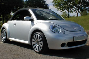 Volkswagen New Beetle with Votex-style side skirts